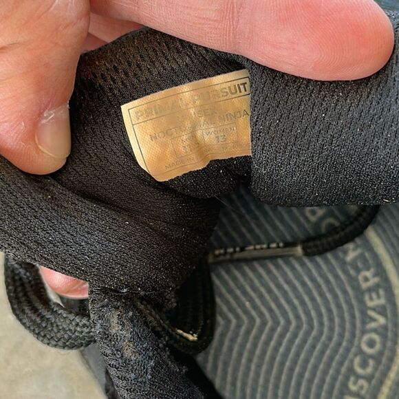 Men's Black Athletic Shoes - Picture 10 of 10